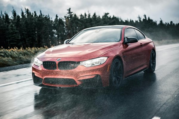 Système de Freinage d'Urgence: Sécurité Maximale pour Cyclistes et Motards